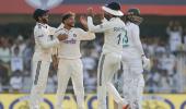 Kuldeep picks key wickets to restrict South Africa