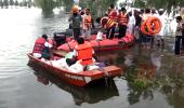 Harbhajan donates boats, ambulances for flood-hit Punjab