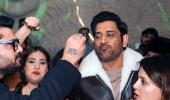 Dhoni Hits The Dance Floor!