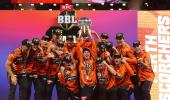 Scorchers sink Sixers to clinch 6th BBL title
