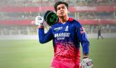15 YO Vaibhav Sooryavanshi's Rewriting IPL History
