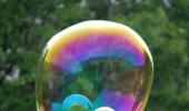 Unusual summer pics: Bubble trouble!