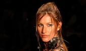 First look: Gisele Bundchen returns to the catwalk