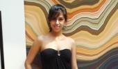 PIX: These hotties want to play blushing brides