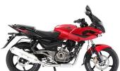 Biking: Bajaj Pulsar vs Honda CBR250