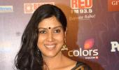 My first salary was Rs 900: Sakshi Tanwar