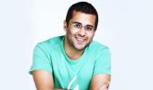 Chetan Bhagat gets trolled again