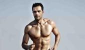 ModelSpeak: My six-pack abs is incidental