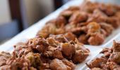 Monsoon recipes: Onion pakoda, apple pasta and more