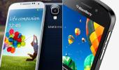 BlackBerry Q10 vs Samsung Galaxy S4