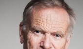 Chat with bestselling author Jeffrey Archer!