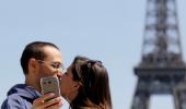 Top 10 most popular cities for selfies