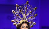 Shriya Saran is the queen in power!