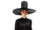 #ParisFashionWeek: Crazy tombstone hats on the runway