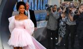 RedCarpetLooks: We want Rihanna's dress now!