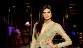 India Couture Week: Athiya is a bewitching beauty in black