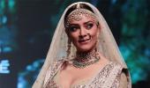 5 pics that prove there's no beauty queen like Sushmita Sen