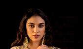 Stunning! Aditi Rao Hydari wows in khadi