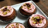 Christmas recipe with a twist: Eggless Gulkand Cupcake