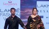 Bipasha and Karan's romantic moment on the ramp