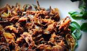 SEE: How to make crispy onion pakoras