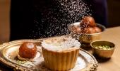 Recipe: Gulab Jamun In A Rabdi Katori