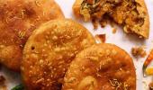 Recipes: Pyaz Ki Kachoris, Mirchi Vadas