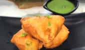 Recipe: Crispy Paneer Bread Pakora