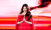 Glorious Aishwarya Woos Paris