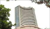 Sensex regains 15K; IT index soars