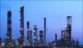 RIL eyes oil refiners in US, Europe