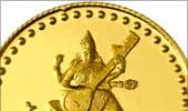 Gold surges to all-time high of Rs 16,220