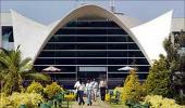 FIIs remain bullish on Infosys