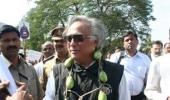 Ramesh trashes academies' report on Bt brinjal