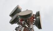 RCom pays Rs 5,384 cr as spectrum liberalisation fee to DoT