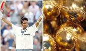 Rahul Dravid and GOLD are the last men standing!