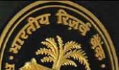 RBI allows NRIs to hedge currency risk with banks