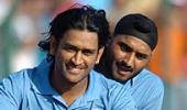 Dhoni ad: Harbhajan sends notice to UB Spirits