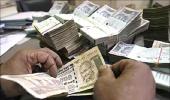 Oil prices, deficit to keep rupee weak