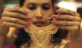 Govt hikes import duty on gold, platinum to 6%