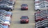 5 fuel efficient cars that give 25 kms per litre