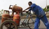 Delhi, Mumbai LPG consumers to get cash subsidy from Jan 1