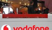 Vodafone offers Rs 4,000 cr for licence renewal