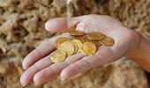 RBI puts curbs on rural banks lending against gold coins, ETFs