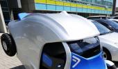 Armadillo-T: A car that folds in half for easy parking