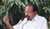 Govt to examine EC order on natural gas, says Moily