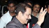 Appeal goes out to Sahara Pariwar to shell out Rs 1 lakh each for Roy's bail