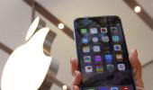 US government hacks attacker's iPhone, drops Apple suit