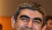 Sikka seeks staff view to improve operations