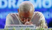 Modi senses defeat, shifts tactics on major land reform